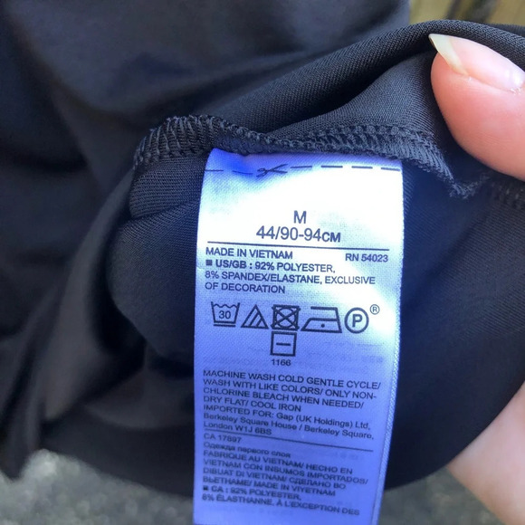 BANANA REPUBLIC BLACK RUFFLE SHORT SLEEVE BLOUSE - Picture 3 of 5